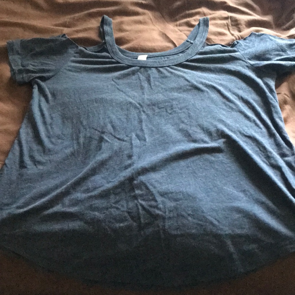Cold shoulder top